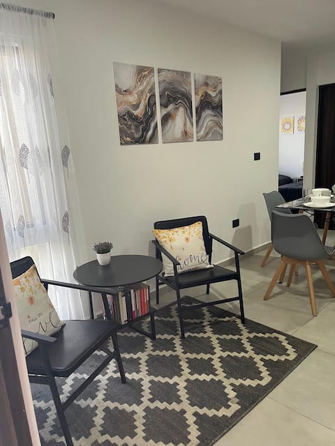 Top performing Airbnb: Apartment in Baja | General Hospital in Virreyes