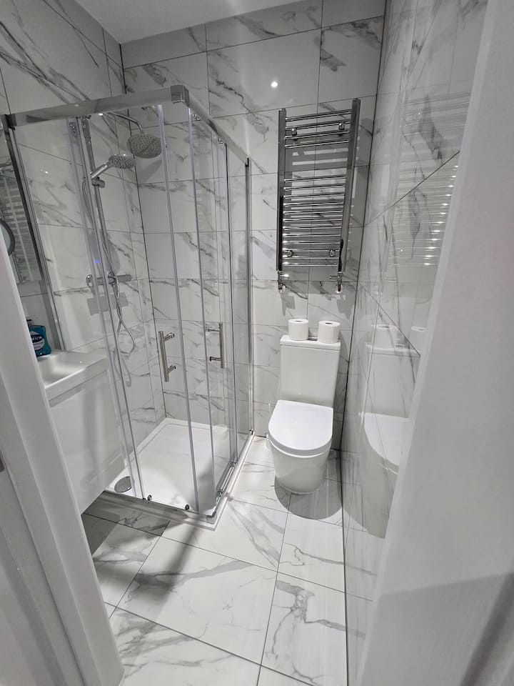 Very Attractive & Modern Property - Lowestoft
