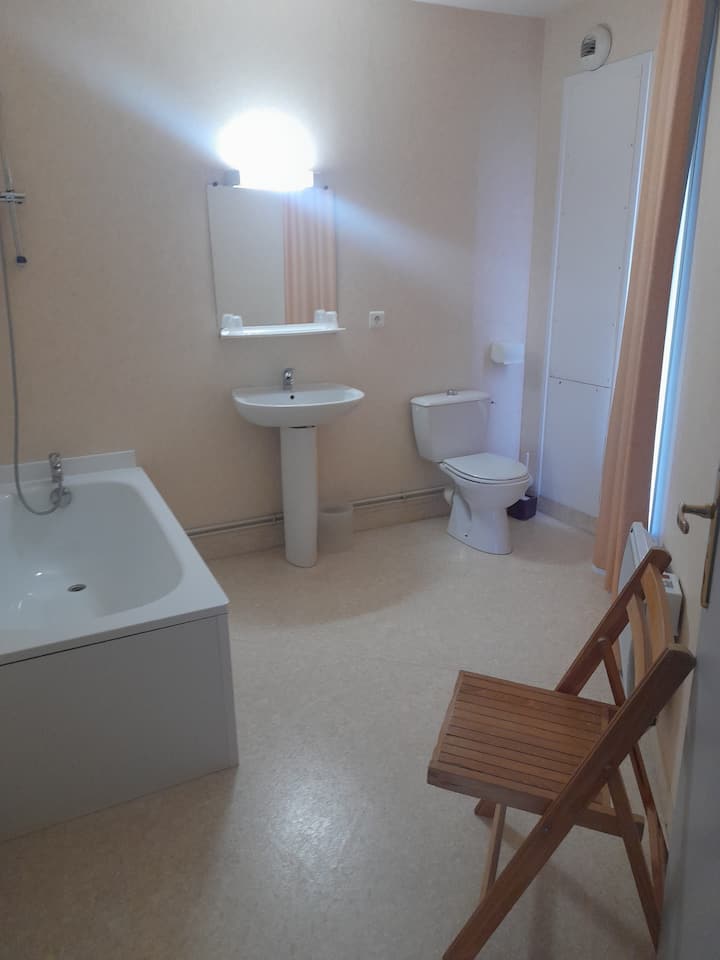 Chambre N° 9 - Montbard (1h De Paris En Tgv). - Montbard