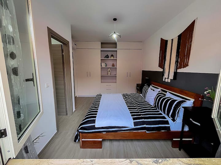 საძინებელი 1