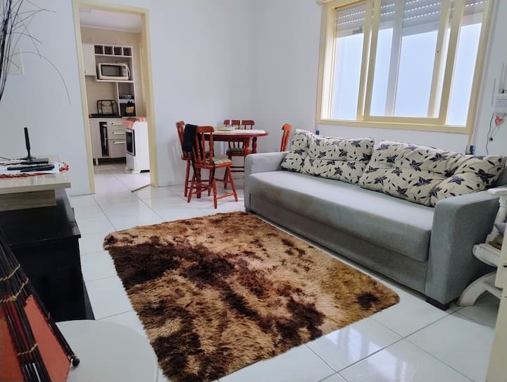 Quarto E Sala A 300 Metros Do Mar E 200 Do Centro - Capão da Canoa