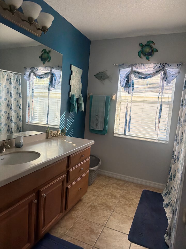 The House Feels Connected To Sea. - Apopka, FL