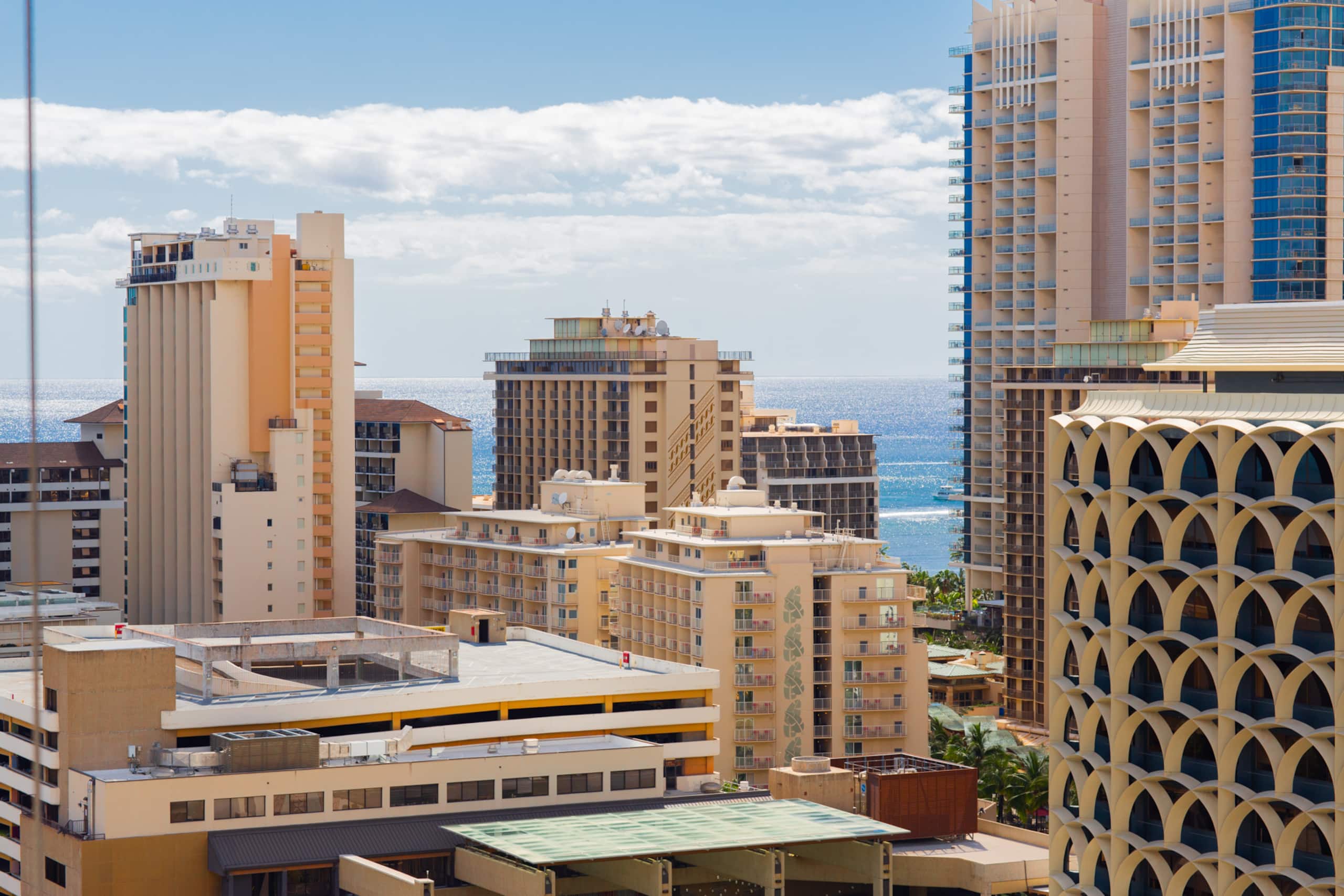 Luxury Retro Waikiki Condo ​w/​F​REE Parking - Image 27