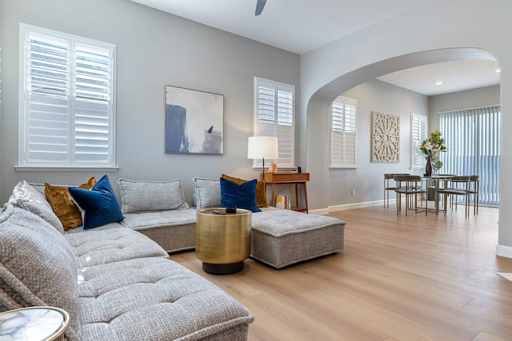 Gated Retreat | Workspace | Near Eats & Shops - 克洛維斯