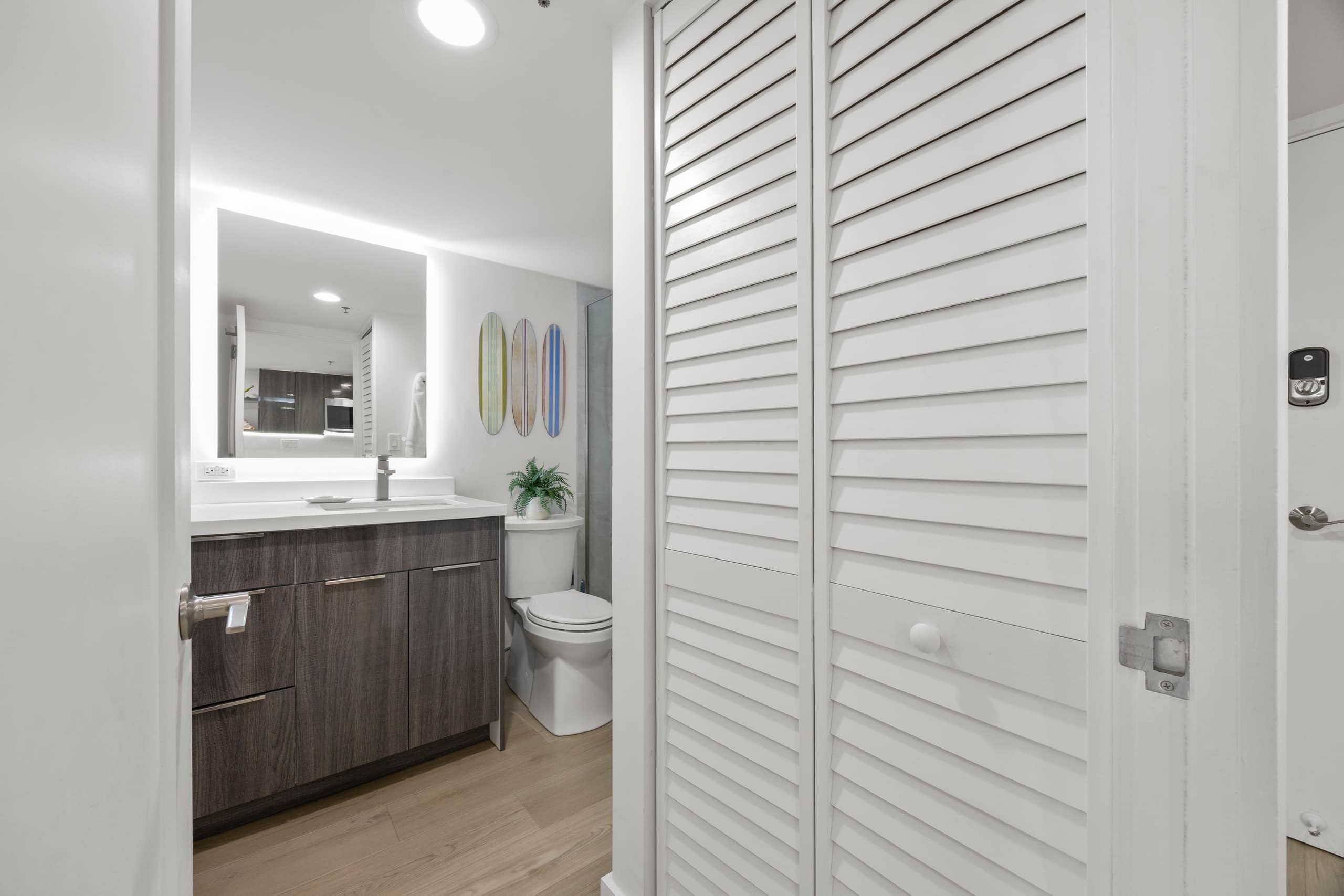 439 Luxury Unit W/Ocean View - Image 9