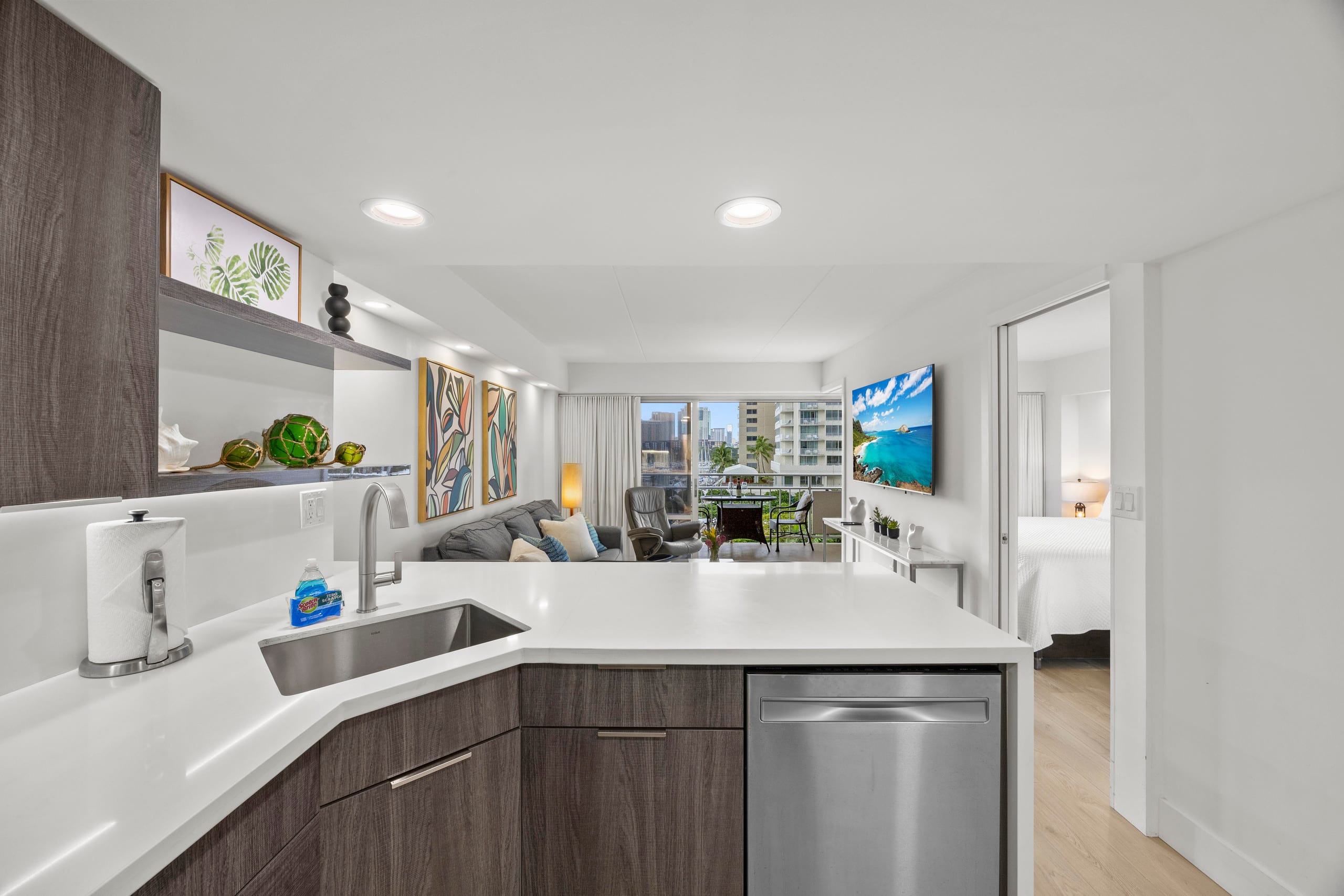 439 Luxury Unit W/Ocean View - Image 17