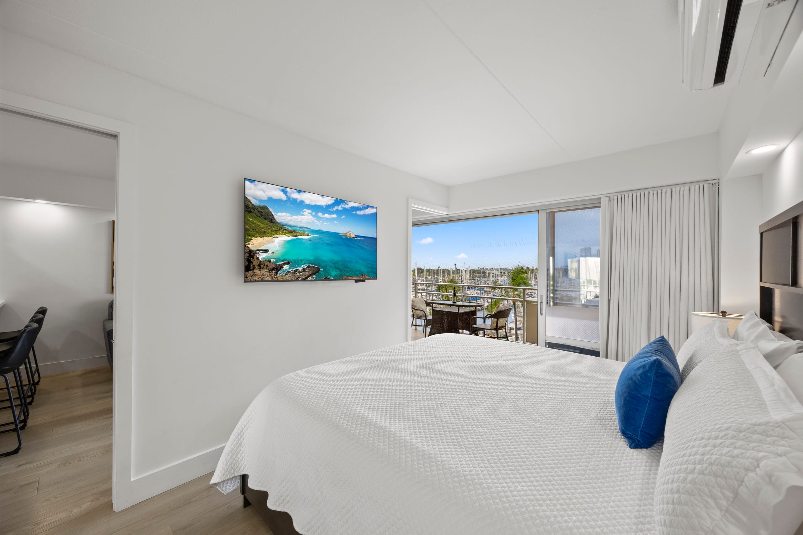 439 Luxury Unit W/Ocean View - Image 5