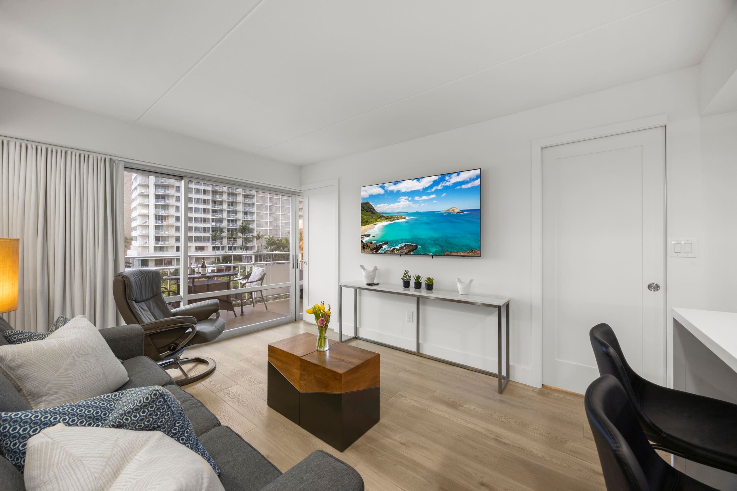439 Luxury Unit W/Ocean View - Image 14