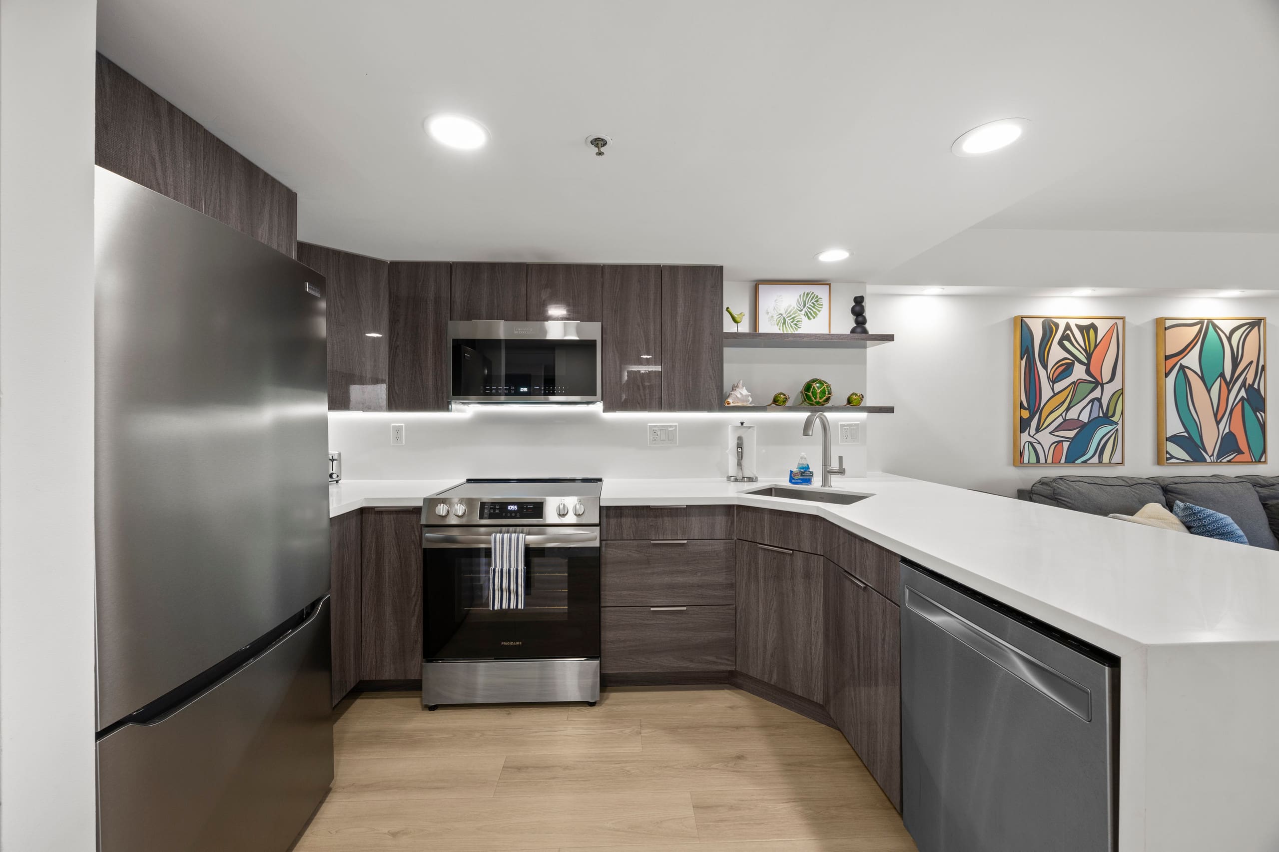 439 Luxury Unit W/Ocean View - Image 15