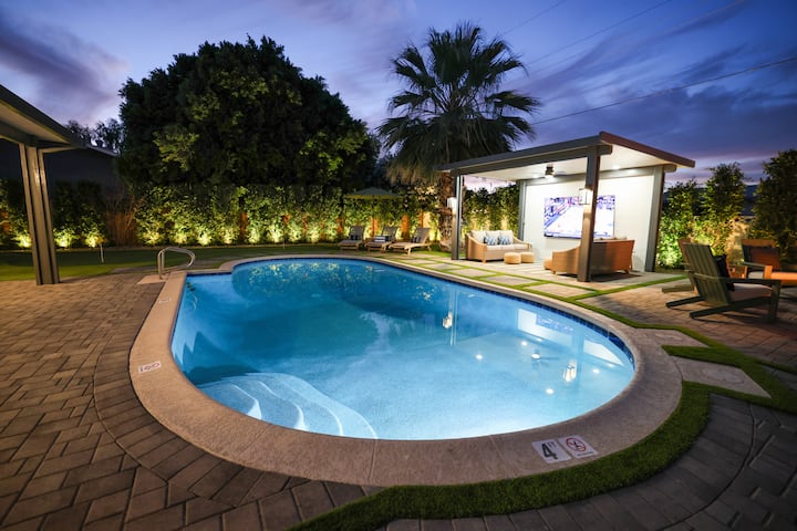Old Town | Pickleball • Pool • Spa • Putt