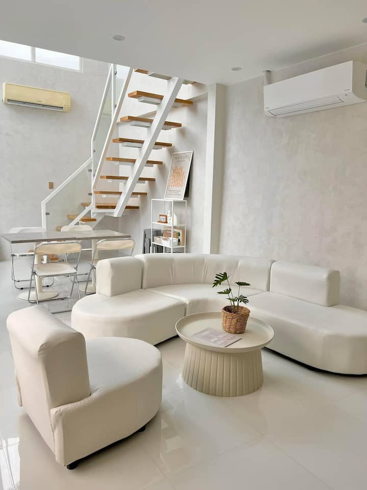 A Modern Private Villa In The Heart Of Bulacan - San Rafael