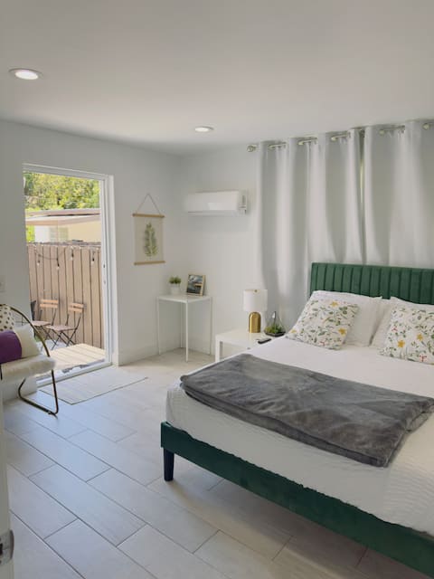 Top Airbnb: CozyPrivate Room Wynwood-Des District-Free Parking in Edison
