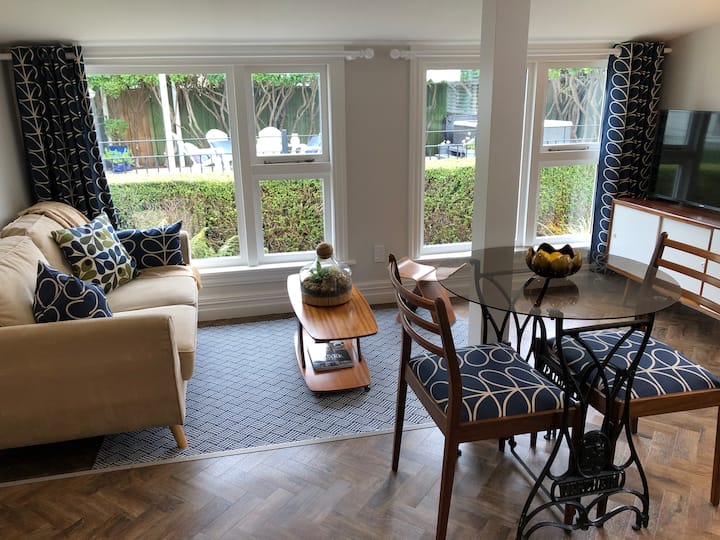 The Poolhouse On St Albans- Includes Private Spa. - Christchurch