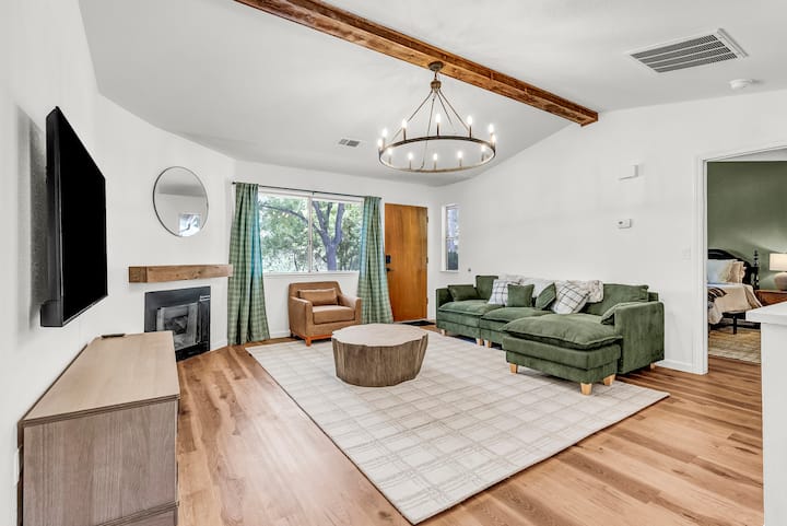 The Oakhurst Twins | 4br/4ba | Two Houses In One - Oakhurst, CA