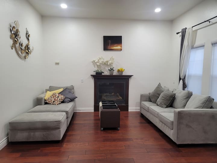 Great Vacation House Nearby Disneyland! - Orange County, CA