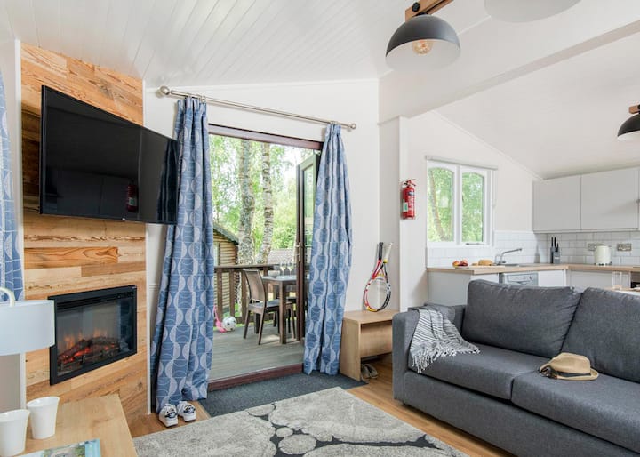 Superior 3, Slps 8, Parking, Decking, Lake View - Lulworth Cove