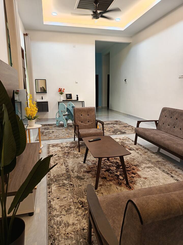 Mayang Homestay, Bukit Payong
Marang Terengganu - Marang