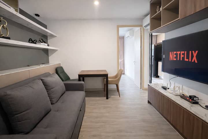 The Shade Sathon @ MRT Klong Toei