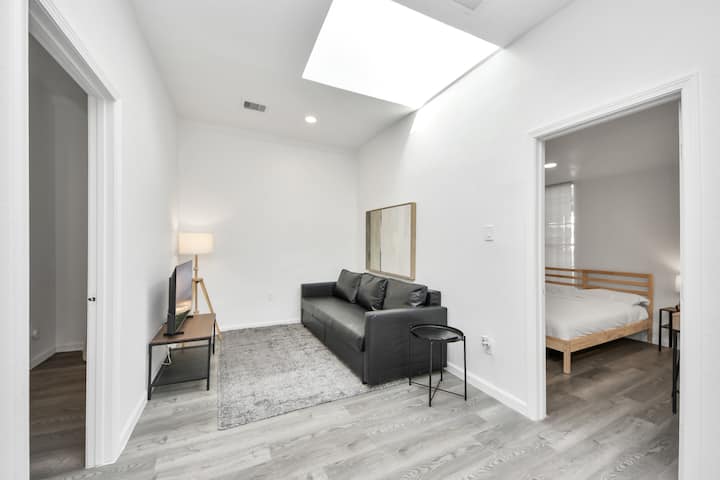 Boutique 1br Houston Stay - Houston, TX