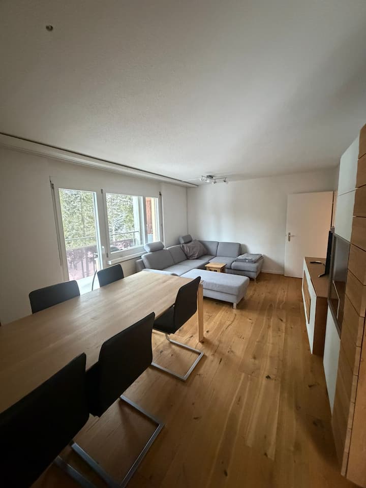 Wunderschöne 3 Zimmerwohnung Zentral Gelegen - Davos