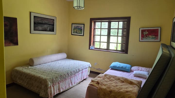 Casão Com 4 Suítes Lareira Piscinão Churrasqueira - Teresópolis