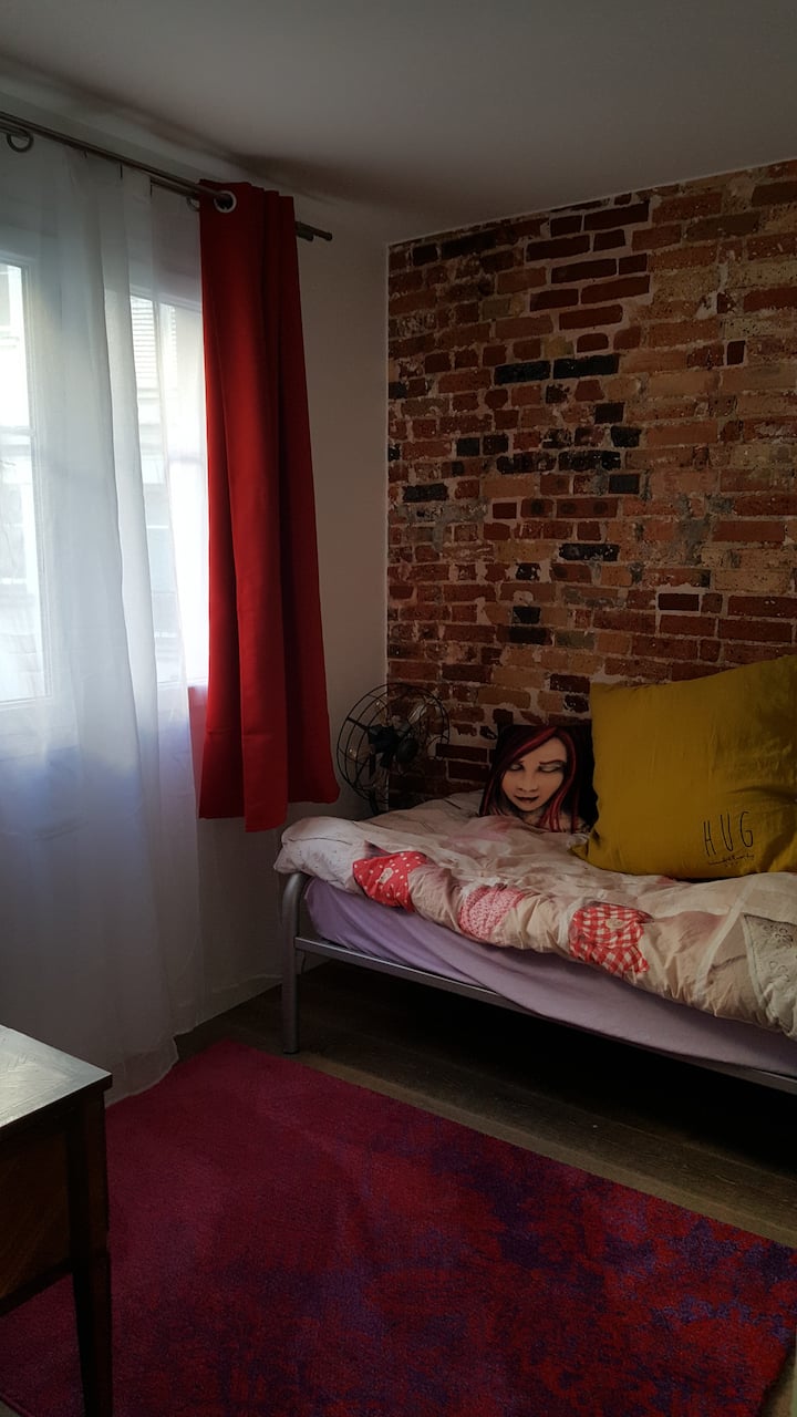 3ª habitación más pequeña y  cama de 1 plaza