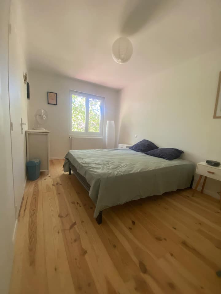 Dhomë gjumi 2