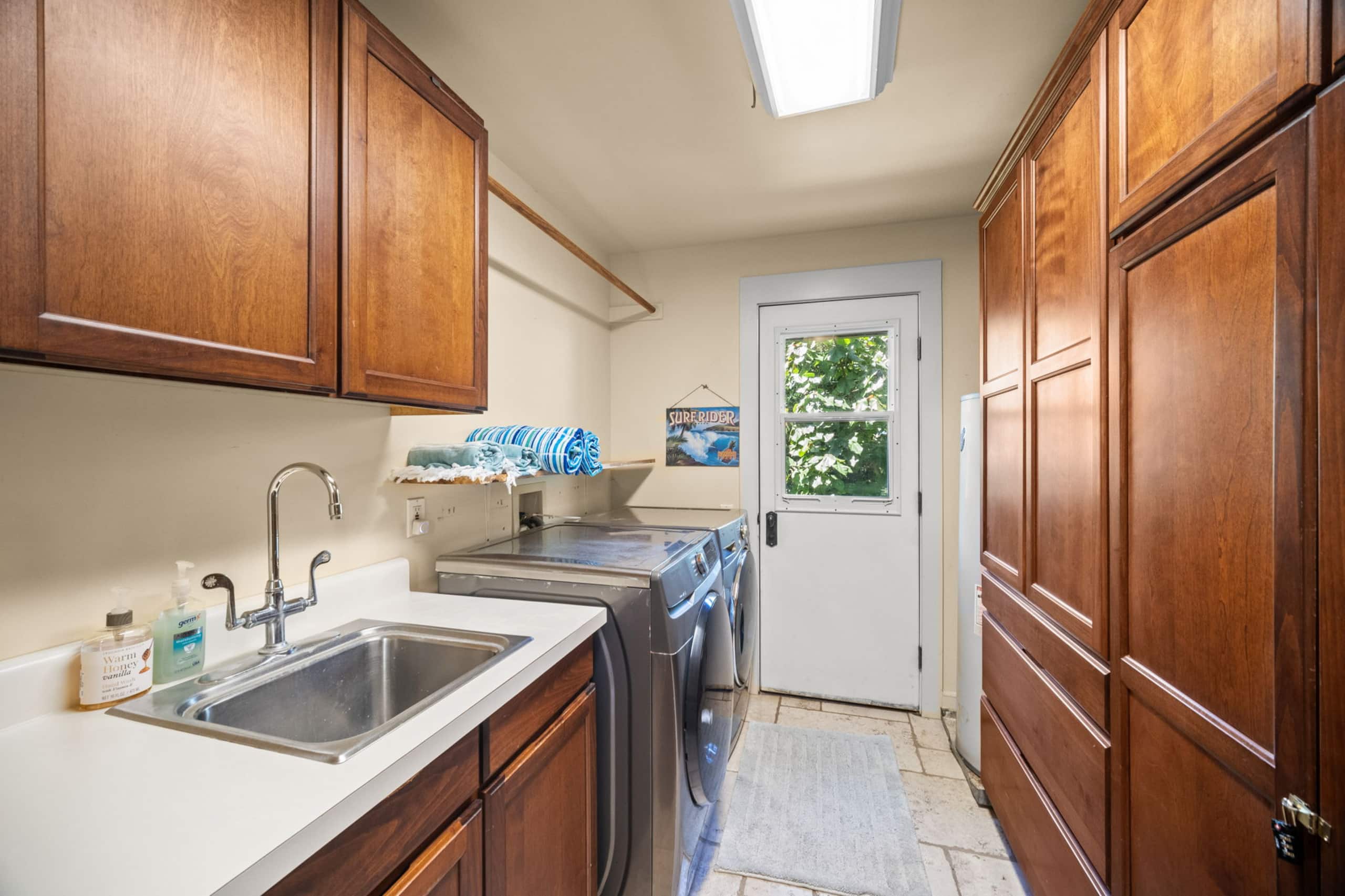 Home in Poipu · ★5.0 · 4 bedrooms · 6 beds · 3 private baths - Image 48