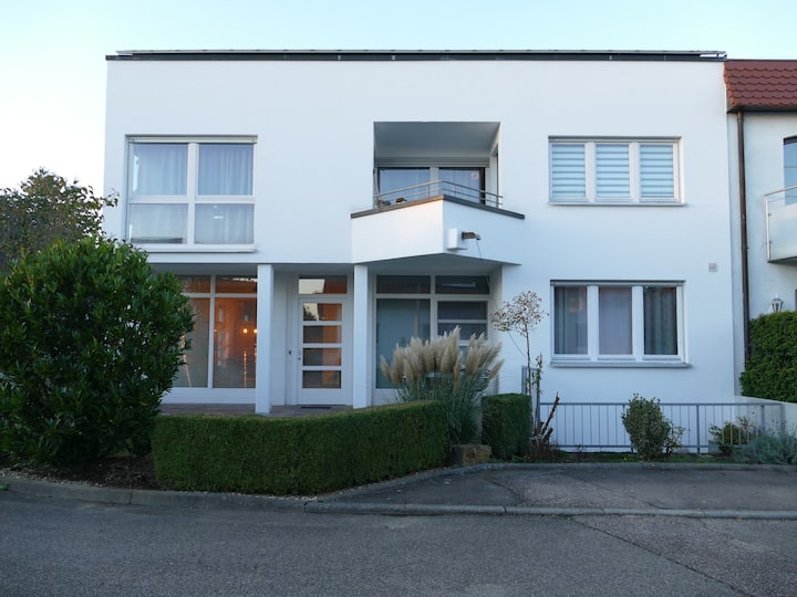 Moderne Großzügige Wohnung In Ruhiger Umgebung - Plochingen