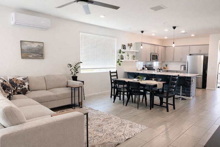 Family Retreat W/ Office, Kids Playroom & Bbq Home - Buckeye, AZ