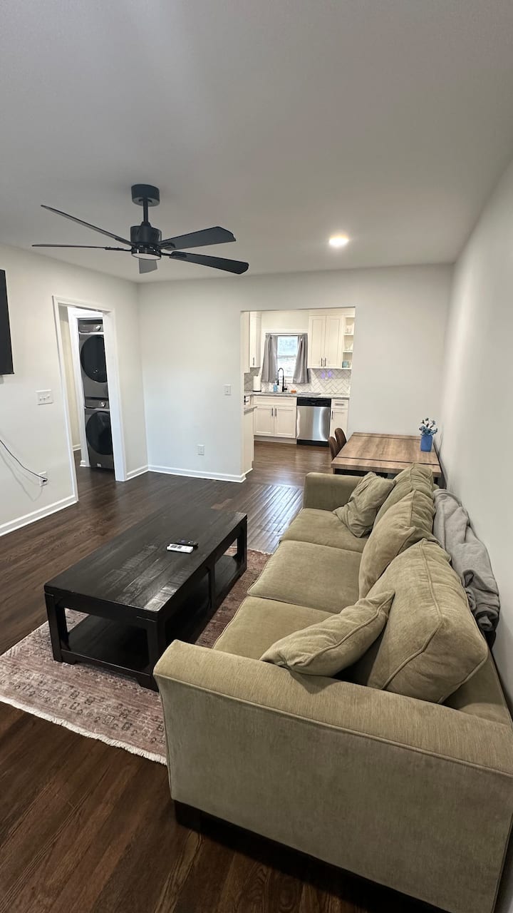 Pet Friendly 2b1b Apt Near Dt Marietta And Braves - Marietta, GA