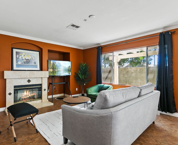Cozy 4b Billiards&backyard｜fontana For Wfh S#41817 - Rancho Cucamonga, CA