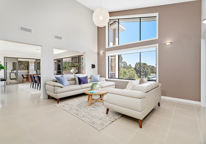 Oceanview Luxe Retreat With Pool & Spa - Wollongong