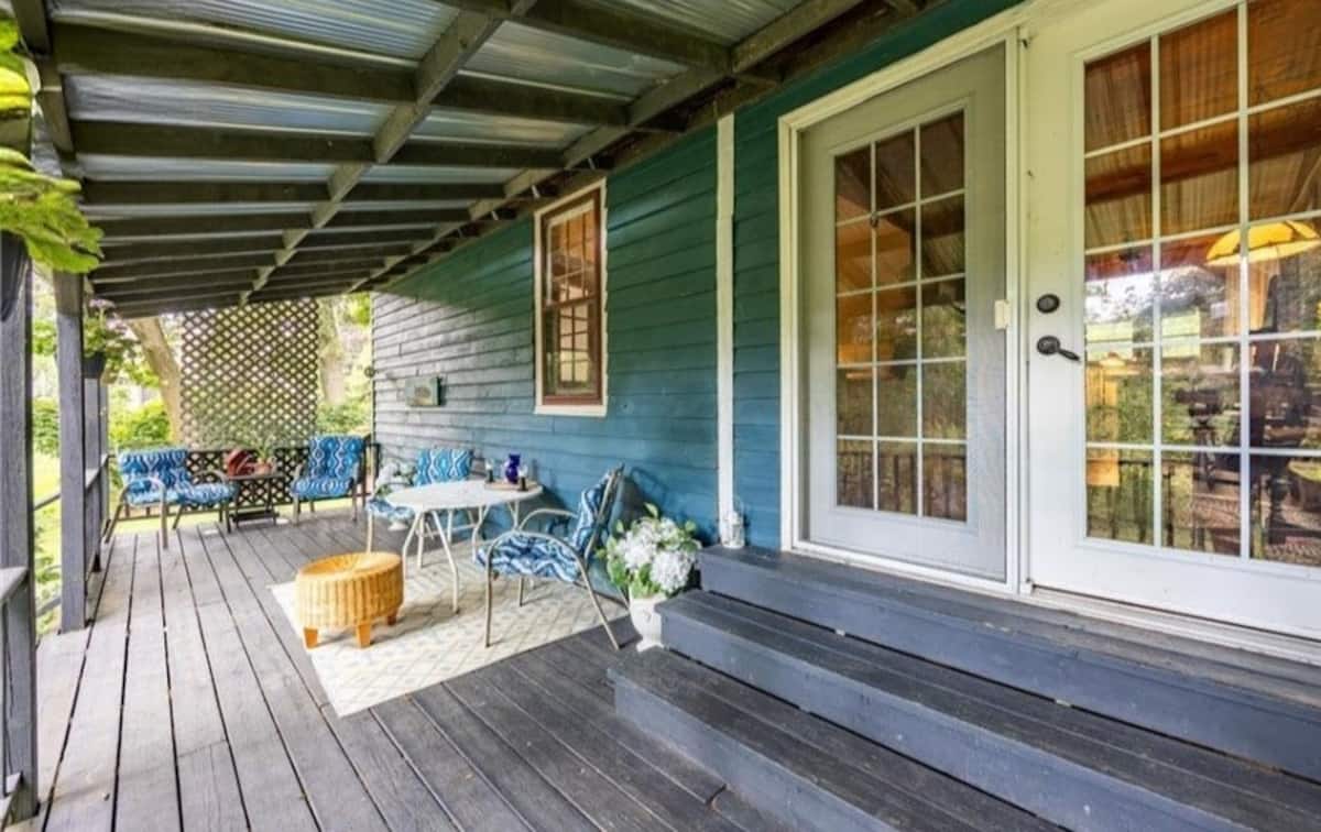 Bedroom 4 — Double bed