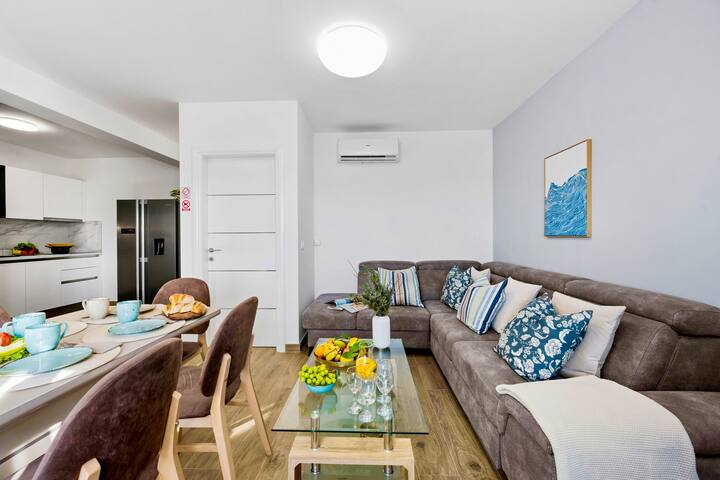 Zenith Suite | King-size | Panorama | Ac - Brodarica