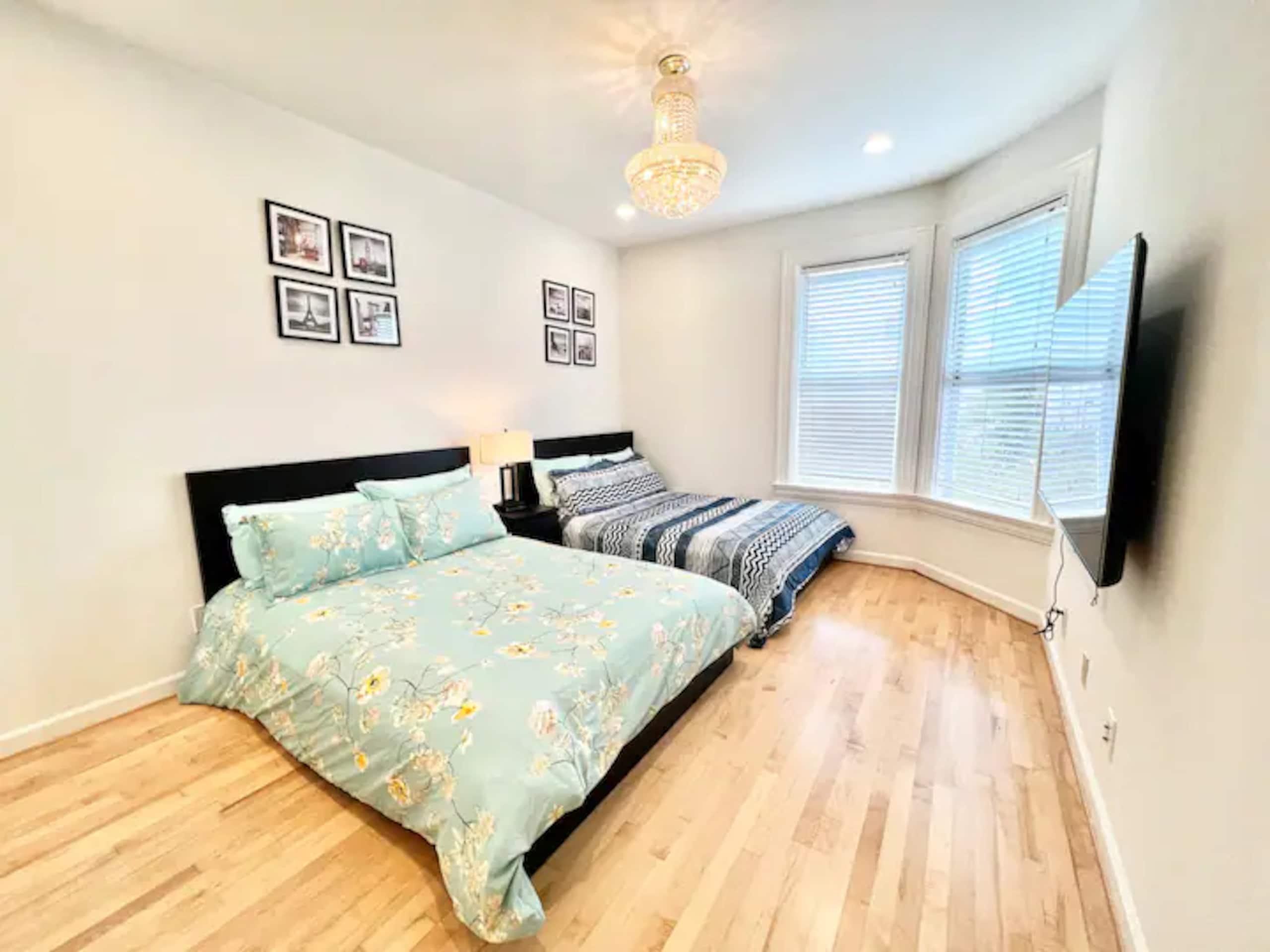 Home in San Francisco · ★5.0 · 4 bedrooms · 6 beds · 2.5 baths - Image 31