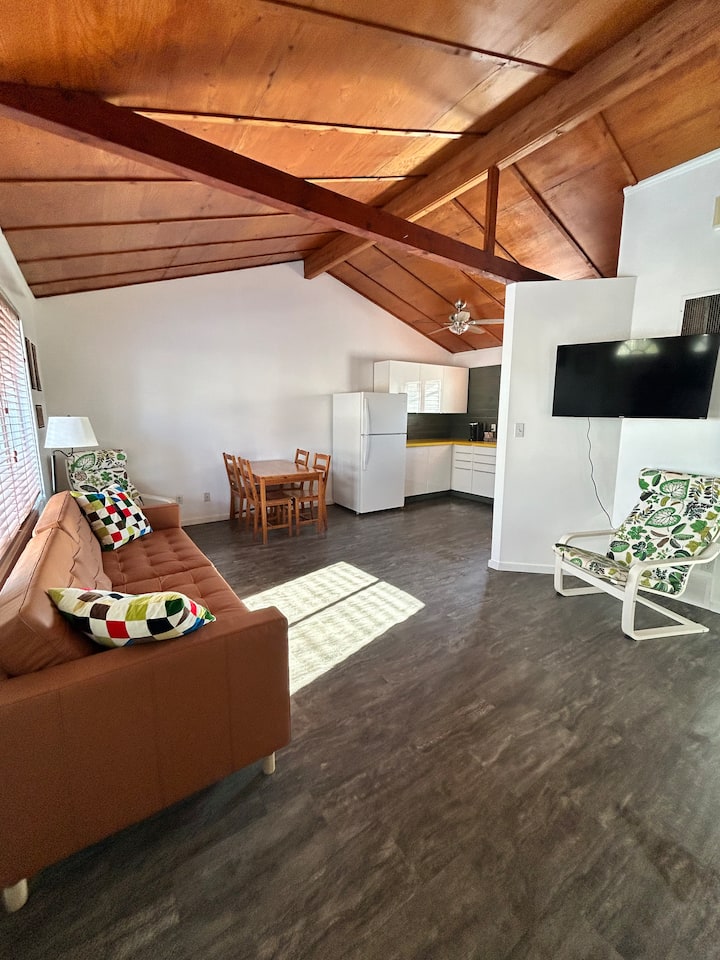 Cute Cabin Near The Beach - Sylvan Lake