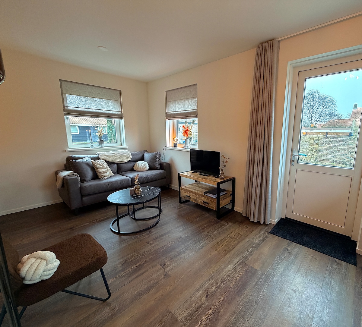 Successful Airbnb property: Apartment Ocean Breeze Nes Ameland in Wijk 00