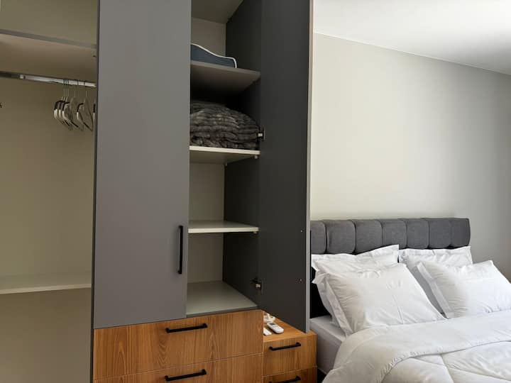 საძინებელი 1