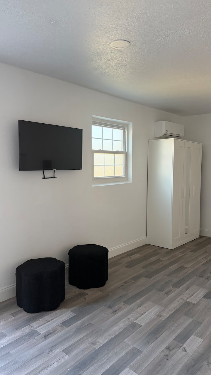 Private Casita In Lehigh Acres • Parking - Lehigh Acres, FL