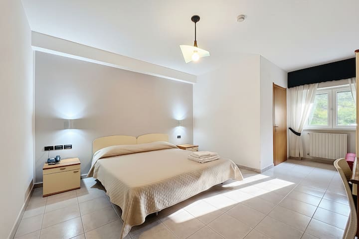 351 - Bed-breakfast Con Finestra - Monte Sant'Angelo