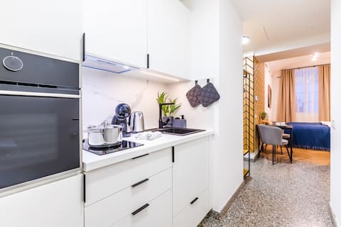 Successful Airbnb property: Boutique apartment at a prestigious Prague address in Holešovice