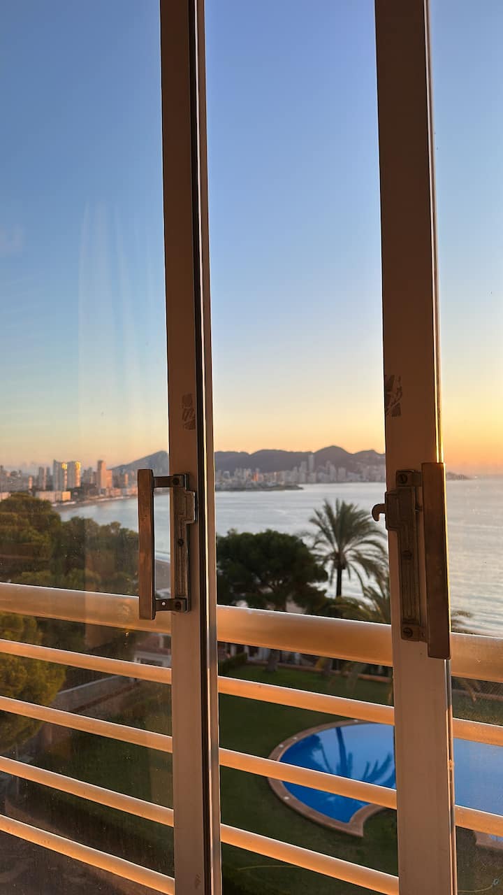 Très Bel Appartement - Benidorm