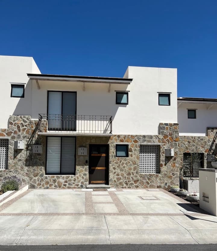 Casa En Zibatá | 100% Equipada | 3hab 2.5baños - Mexico