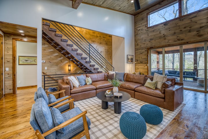 A Cabin Guests Never Want To Leave | Custom Swings - Georgia