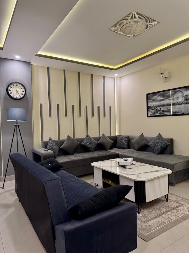 Seven Residence | Luxury Stay |1br Bahria Phase 7 - Islamabad