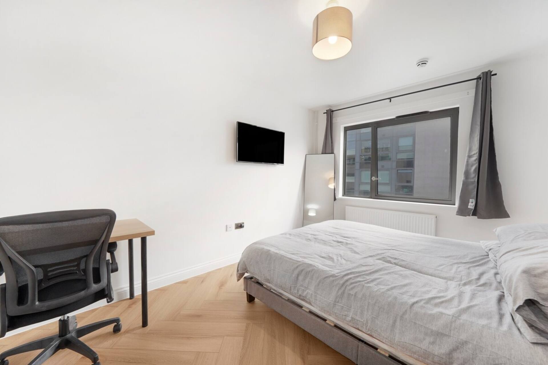 1 Bedroom Flat In East London — photo 5