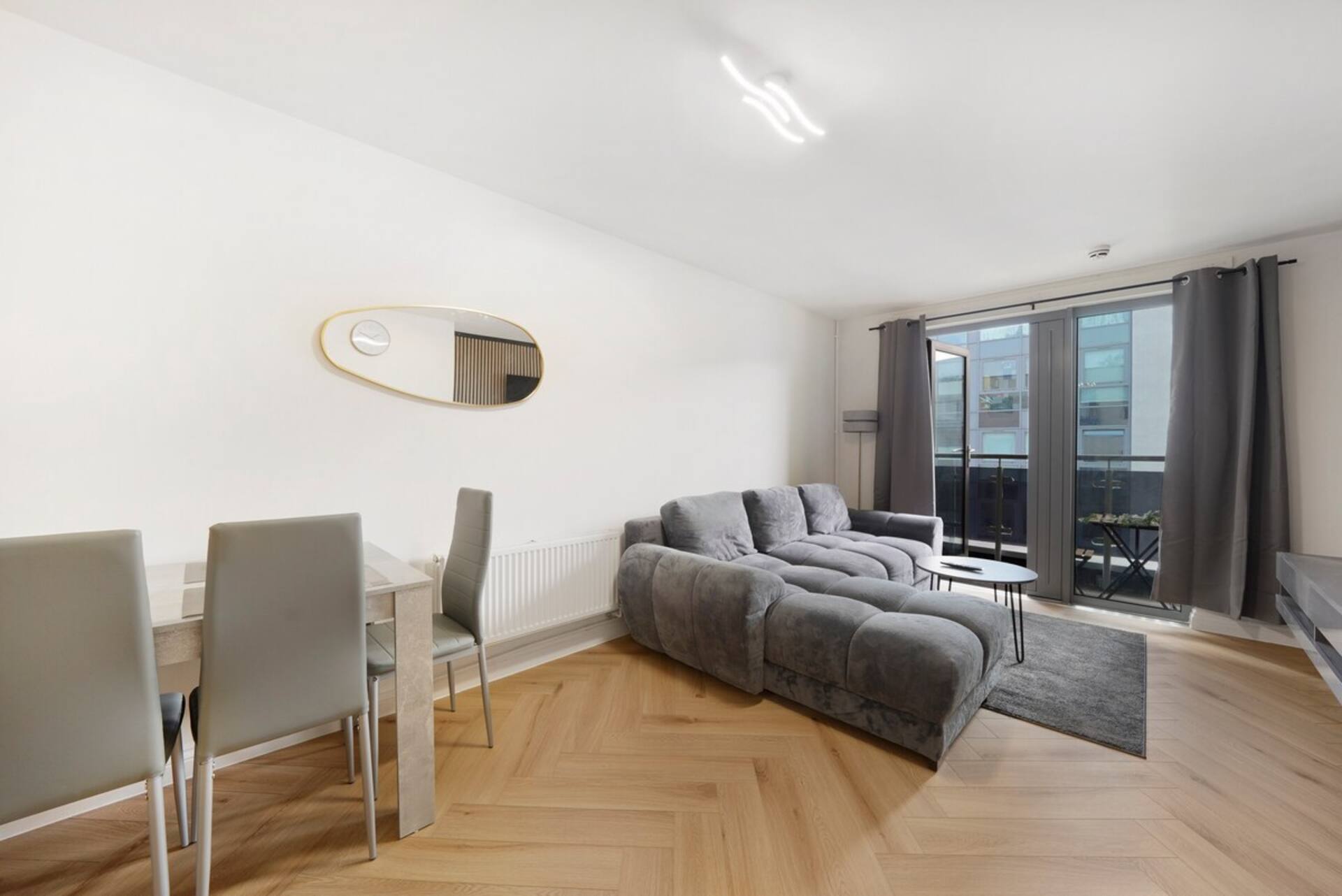 1 Bedroom Flat In East London — photo 2