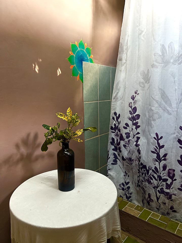 Habitación Con Cama Matrimonial Y Baño Privado - Nicaragua