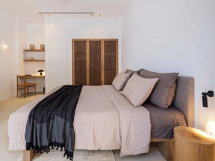 Double Bedroom